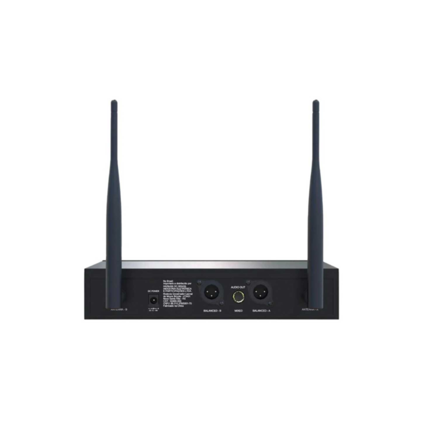 WP300 DUAL_3 AKG WP300 DUAL Sistema inalambrico dual fácil de configurar, con transmisión digital en UHF, receptor con antenas externas desmontables para un mejor rendimiento, pantalla para supervisar los niveles de señal, frecuencia y ajustes de programación, salida de señal de audio balanceada o no balanceada.